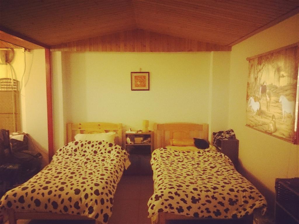 Templeside Deluxe Hutong Hotel Beijing Room photo